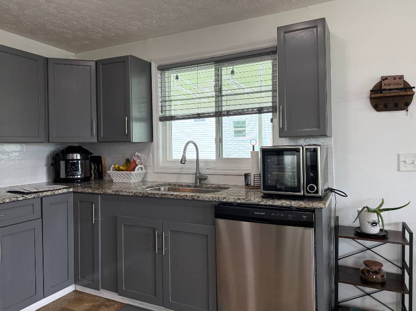 7125 Lakeshore Dr a Ellenton, FL Mobile or Manufactured Home for Sale